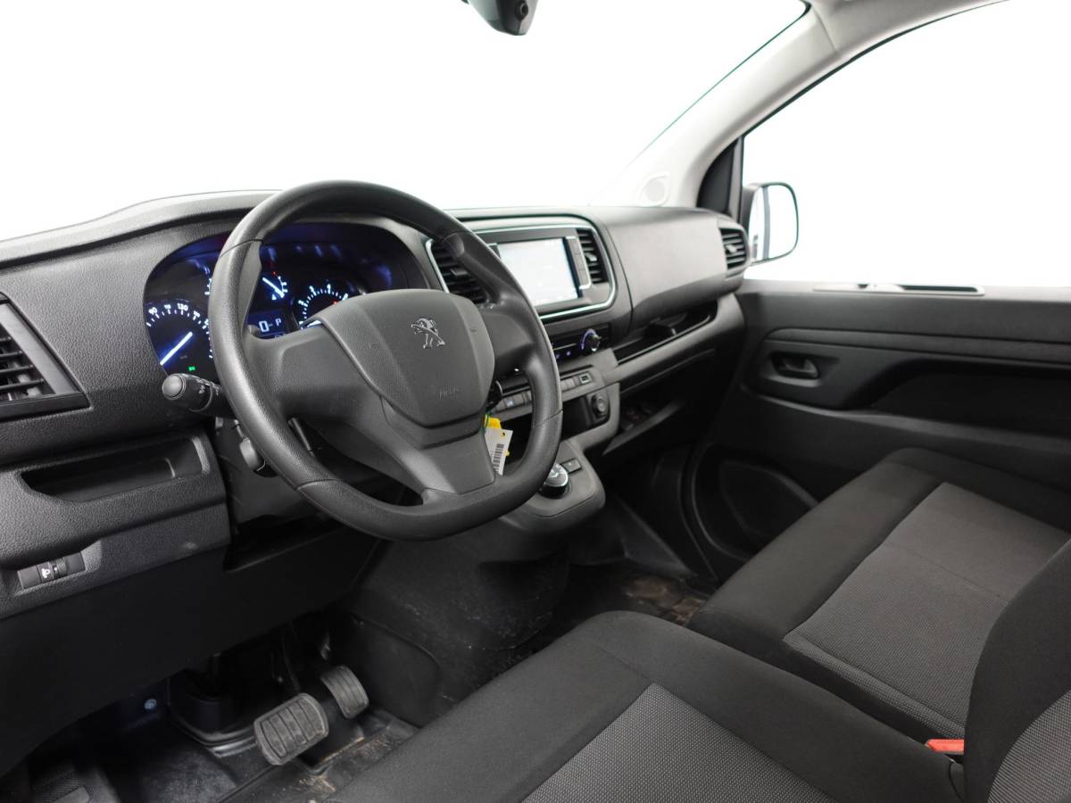 Peugeot Expert Peugeot Expert 2.0 BlueHDI 145PK L3 Automaat Airco Navigatie Trekhaak Cruise Control Carplay