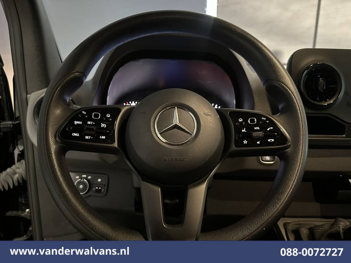 Mercedes-Benz Sprinter Mercedes-Benz Sprinter 317 CDI 170pk L3H2 Euro6 Airco | Camera | Apple Carplay | Cruisecontrol | Stoelverwarming Android Auto, Parkeersensoren, Bijrijdersbank