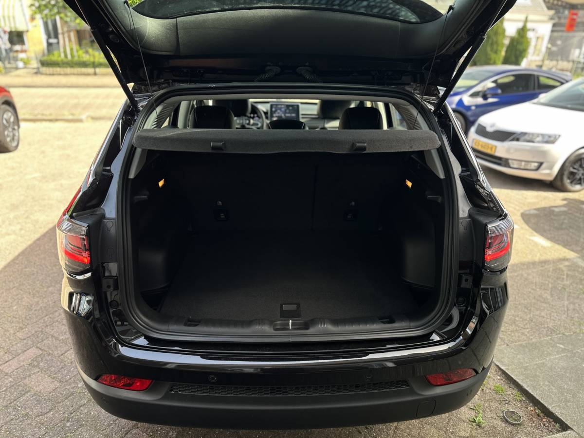 Jeep Compass Jeep Compass 1.5T e-Hybrid Longitude 1450KG trekgewicht/Stoel+stuur verwarming.