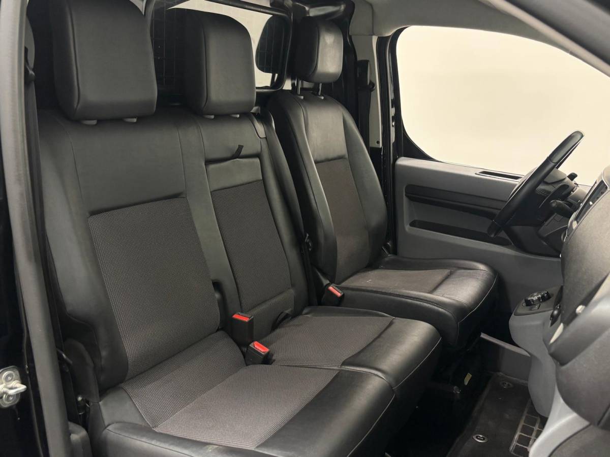 Peugeot Expert Peugeot Expert 2.0 BlueHDI 180 Long Premium Automaat