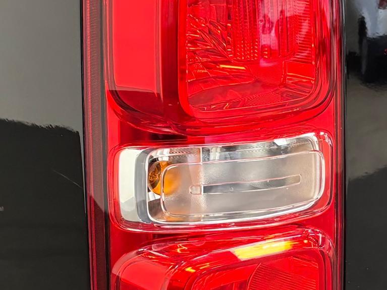 Peugeot Expert Peugeot Expert 2.0 BlueHDI 180 Long Premium Automaat