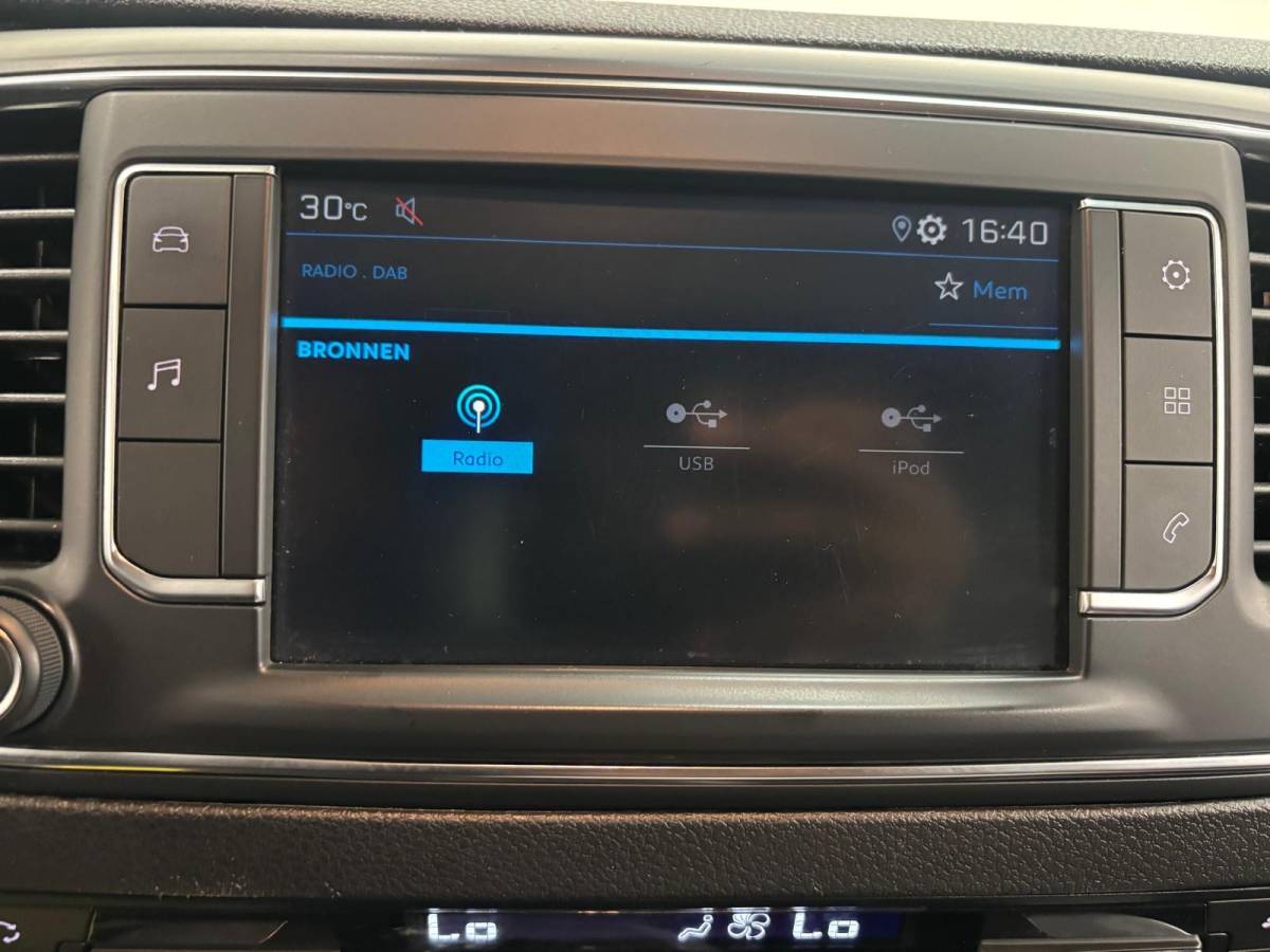 Peugeot Expert Peugeot Expert 2.0 BlueHDI 180 Long Premium Automaat