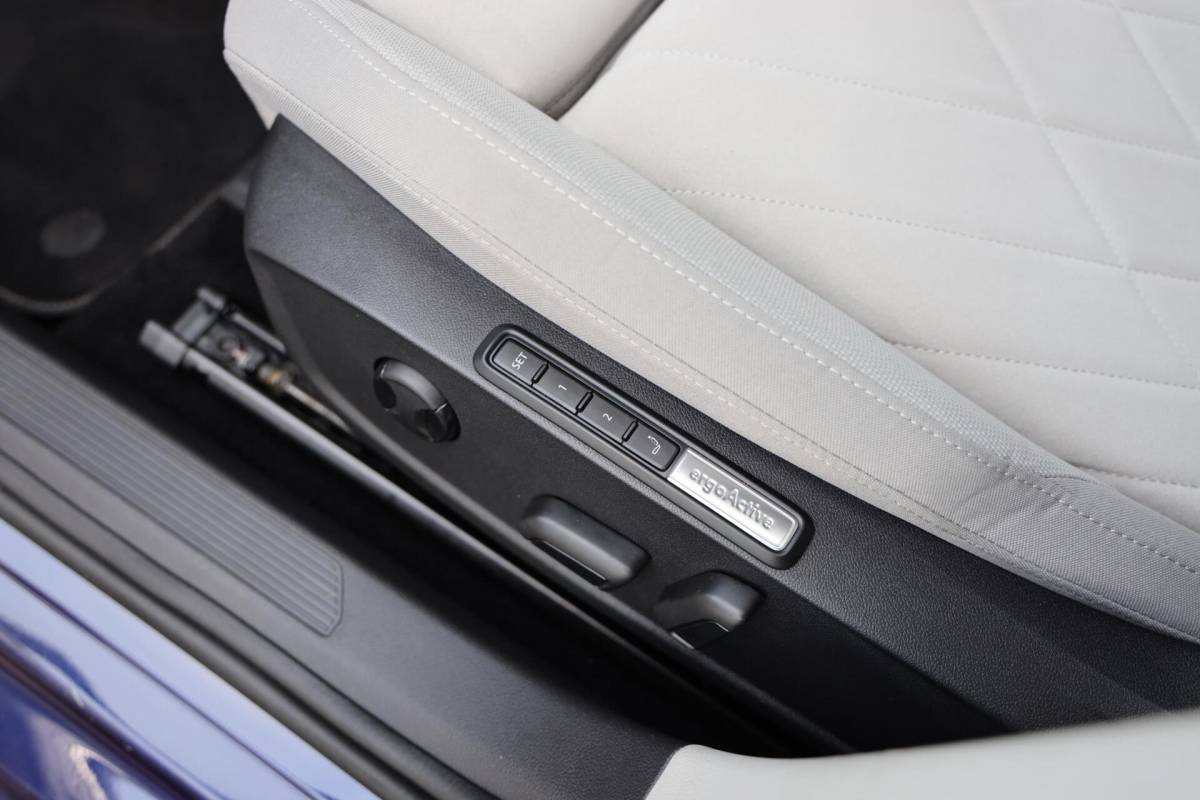 Volkswagen Golf Volkswagen Golf Variant 1.0 eTSI Life Business|Automaat|LED|Stoel/Stuurverwarming|Apple carplay/Android auto|