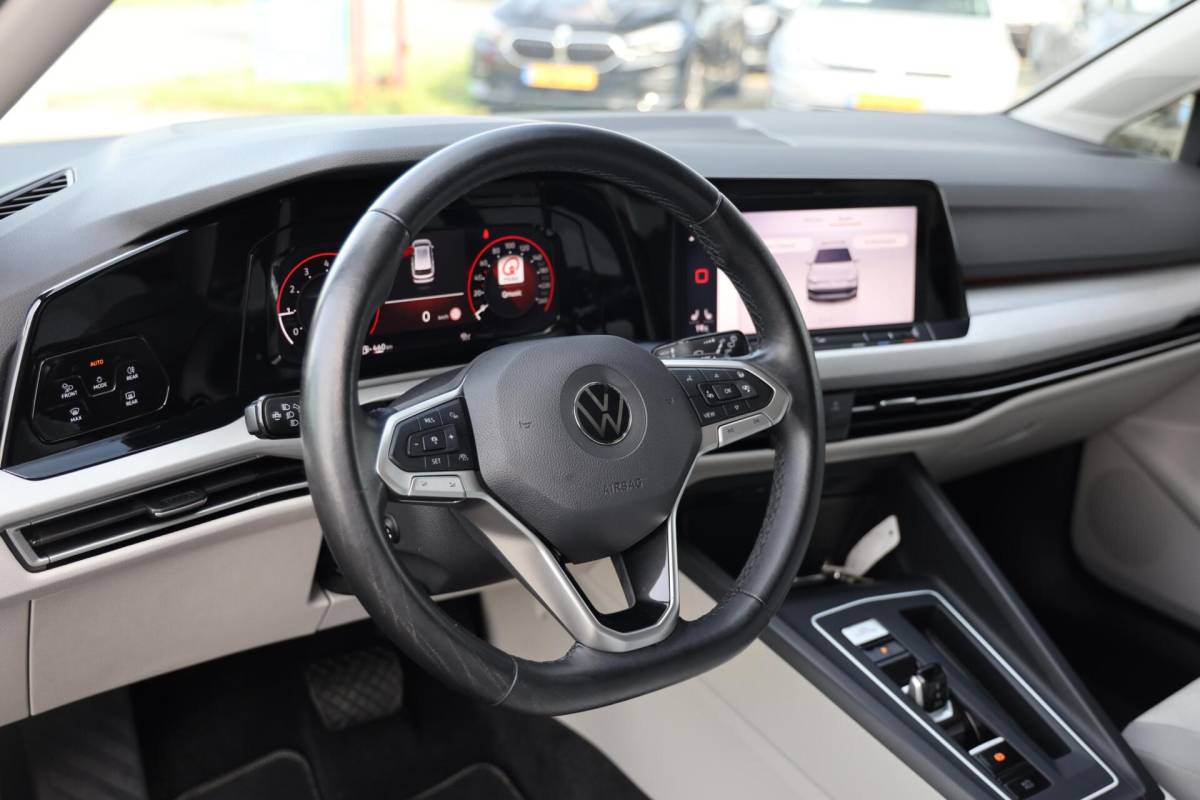 Volkswagen Golf Volkswagen Golf Variant 1.0 eTSI Life Business|Automaat|LED|Stoel/Stuurverwarming|Apple carplay/Android auto|