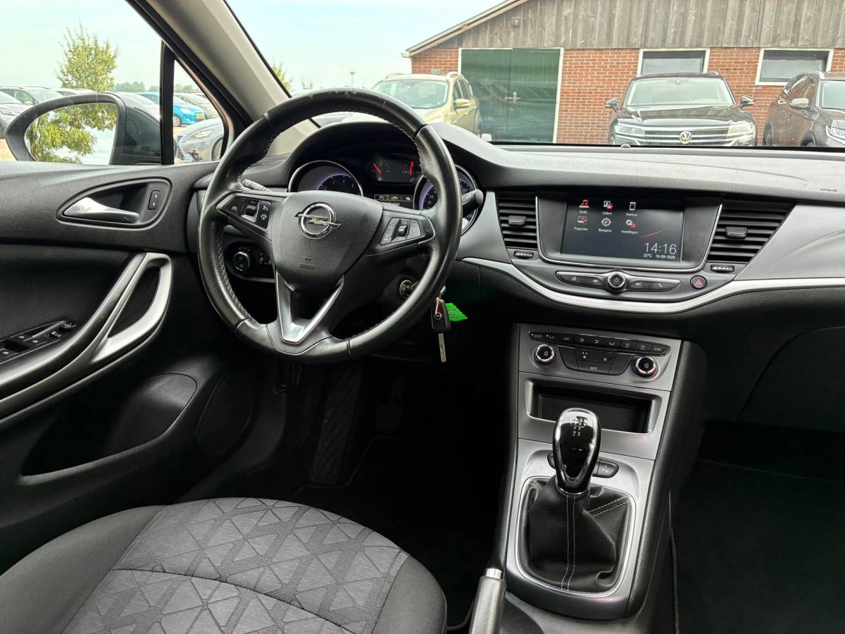 Opel Astra Opel Astra Sports Tourer 1.0 Turbo 120 Jaar Edition | Navi + Clima + Cruise nu €6.975,-!!