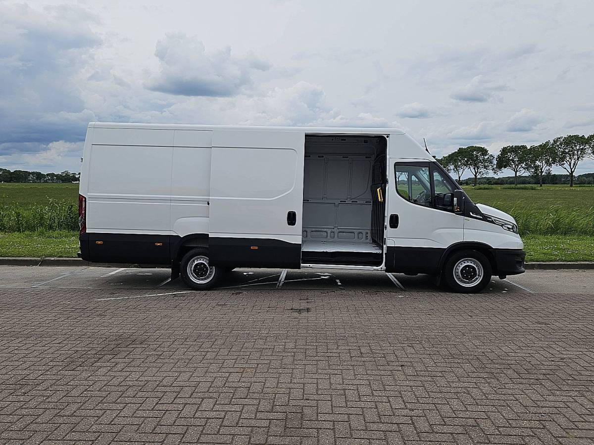Iveco Daily IVECO DAILY 35S18 l4h2 3.0 aut. 176pk!