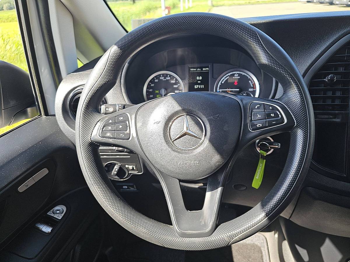 Mercedes-Benz eVito MERCEDES-BENZ EVITO 66kwh wltp 292 kms