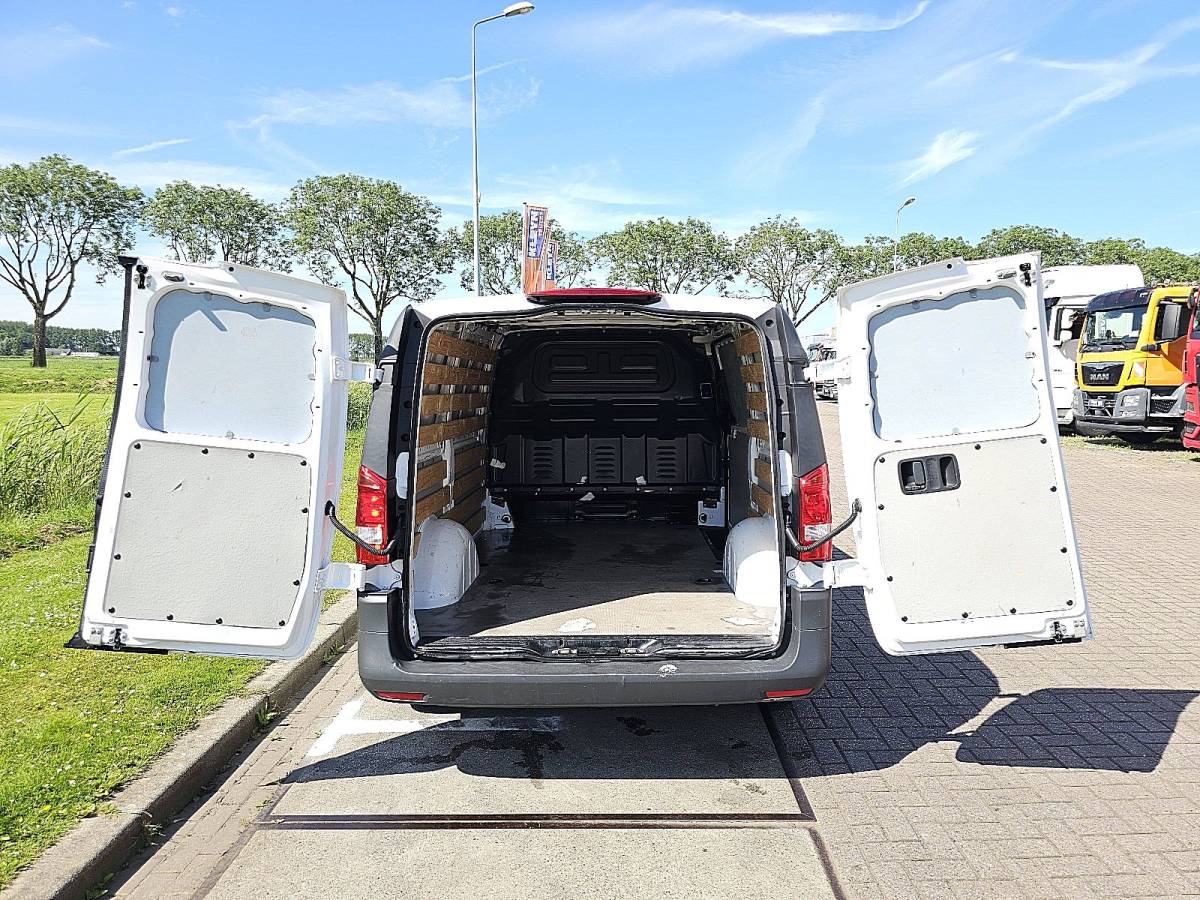 Mercedes-Benz eVito MERCEDES-BENZ EVITO 66kwh wltp 292 kms
