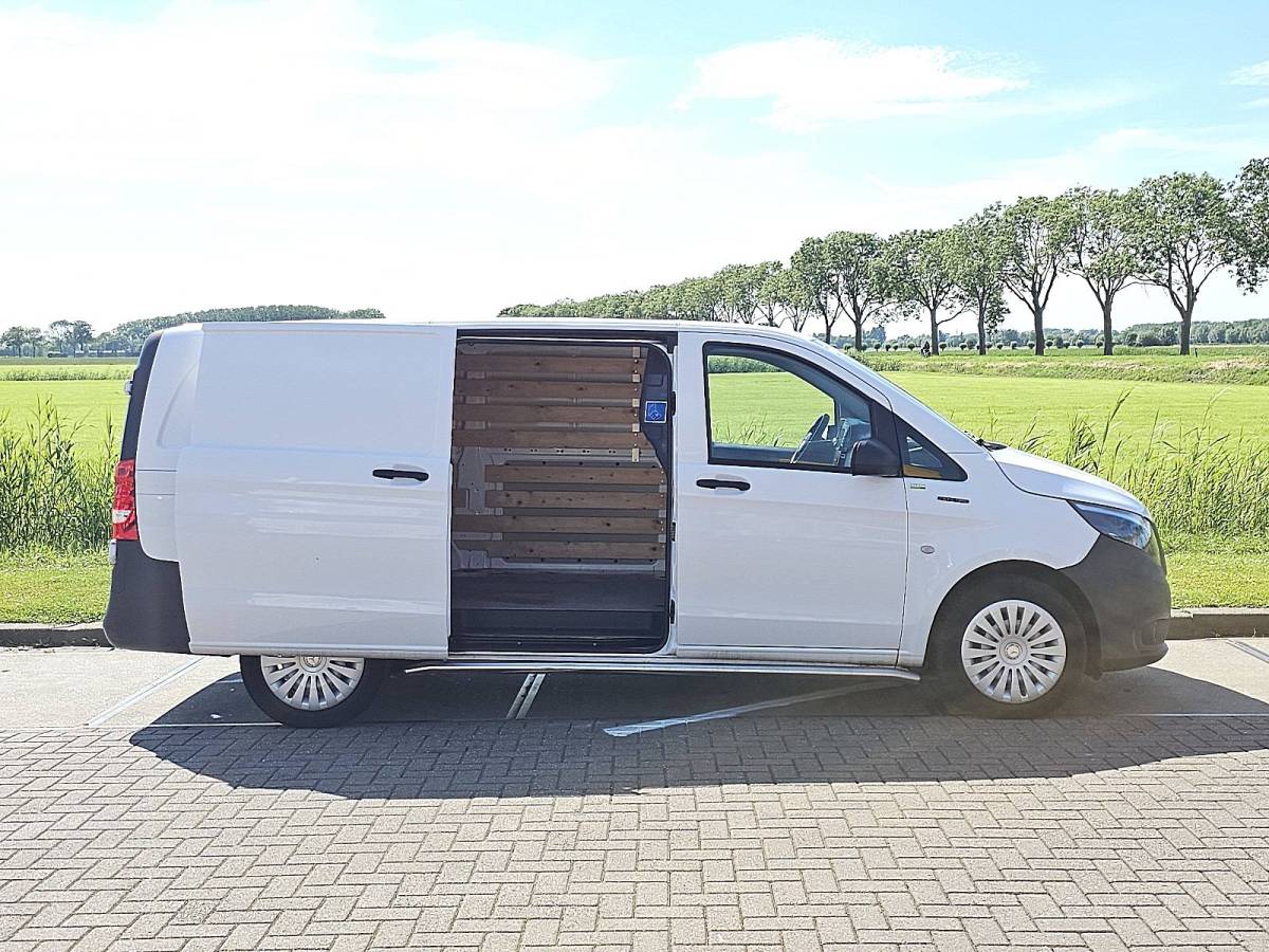 Mercedes-Benz eVito MERCEDES-BENZ EVITO 66kwh wltp 292 kms