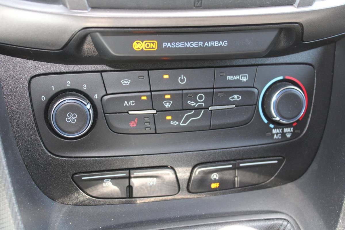 Ford Transit Connect Ford Transit Connect 1.5 EcoBlue L2 Trend 120 PK | 43.300 KM | Navigatie | Achteruitrijcamera |  Marge Bestelwagen BPM VRIJ! |