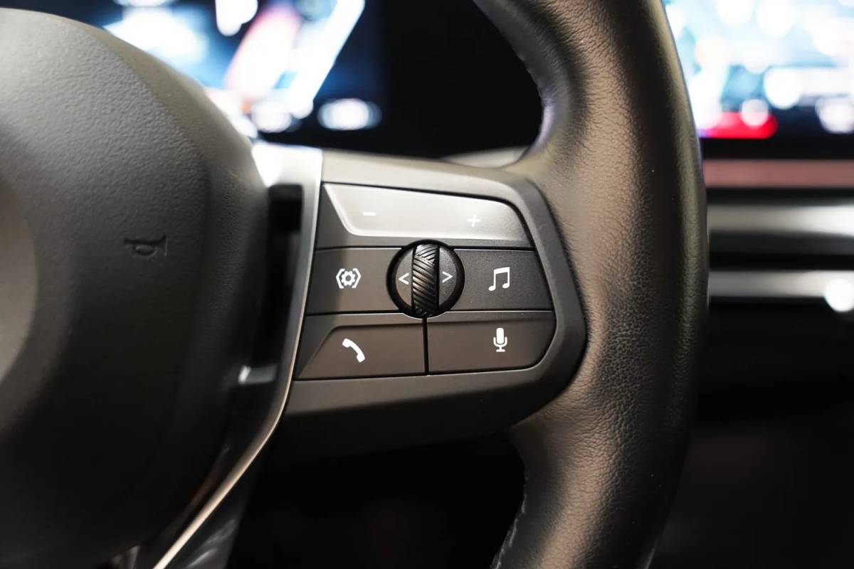 BMW iX1 BMW iX1 xDrive30 Executive [ LED Leder Navi Camera ]