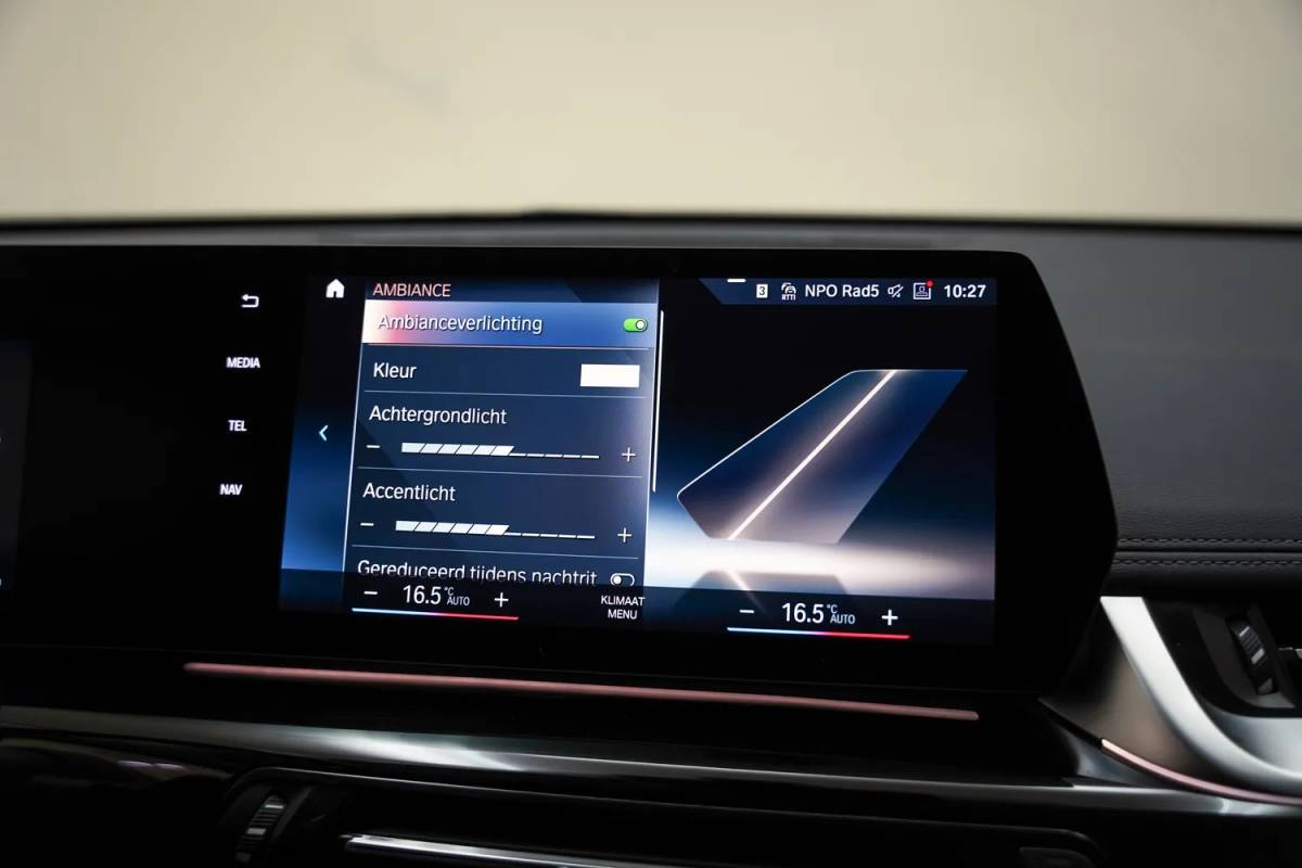 BMW iX1 BMW iX1 xDrive30 Executive [ LED Leder Navi Camera ]
