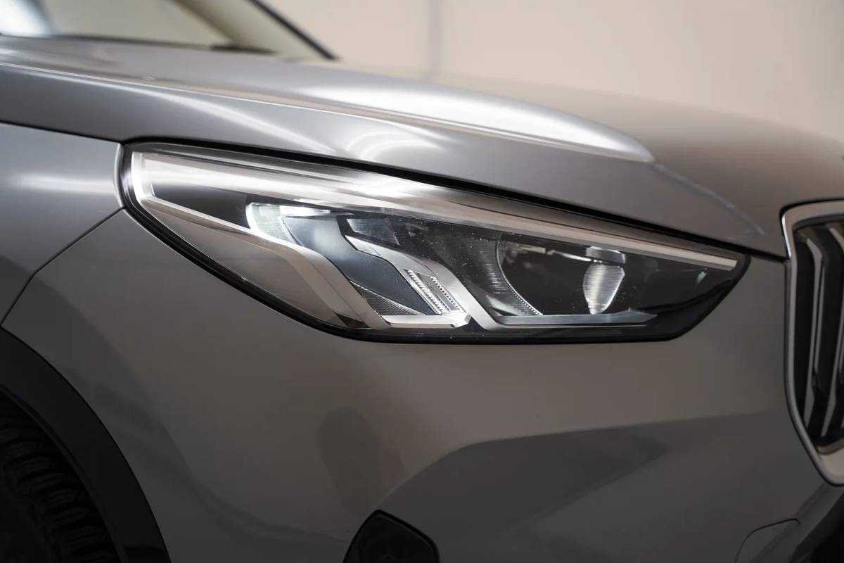 BMW iX1 BMW iX1 xDrive30 Executive [ LED Leder Navi Camera ]