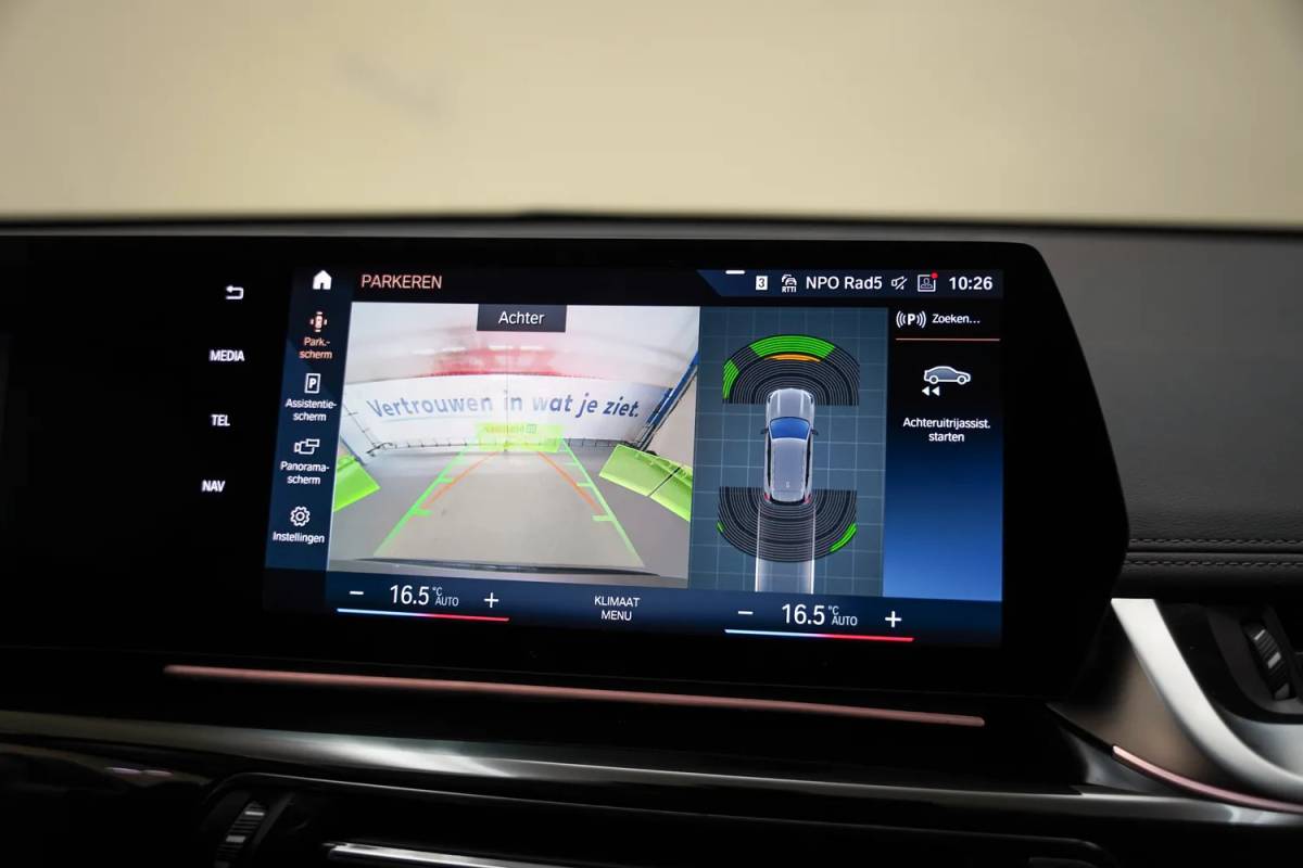BMW iX1 BMW iX1 xDrive30 Executive [ LED Leder Navi Camera ]