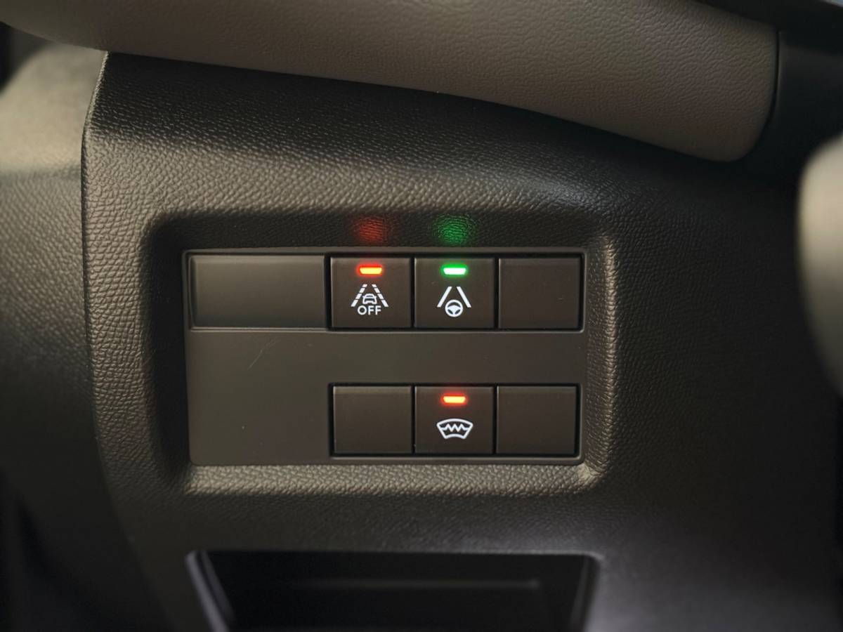 Citroën C5 Aircross Citroen C5 Aircross 1.2 PureTech Shine | Pano | Stoelverwarming | Carplay | Camera | Led | Trekhaak