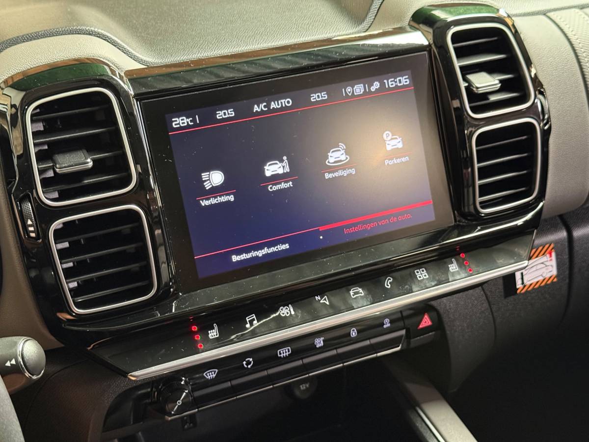 Citroën C5 Aircross Citroen C5 Aircross 1.2 PureTech Shine | Pano | Stoelverwarming | Carplay | Camera | Led | Trekhaak