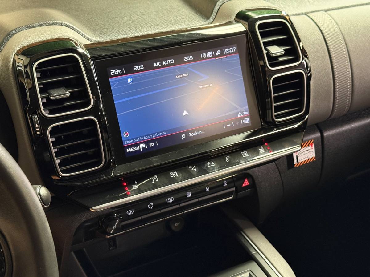 Citroën C5 Aircross Citroen C5 Aircross 1.2 PureTech Shine | Pano | Stoelverwarming | Carplay | Camera | Led | Trekhaak