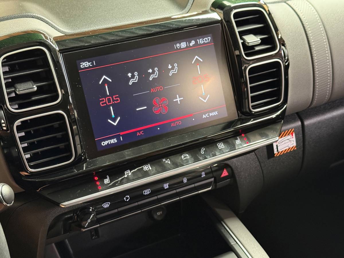 Citroën C5 Aircross Citroen C5 Aircross 1.2 PureTech Shine | Pano | Stoelverwarming | Carplay | Camera | Led | Trekhaak