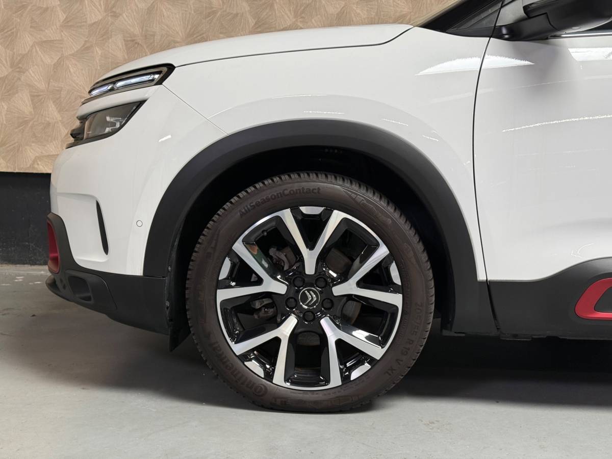 Citroën C5 Aircross Citroen C5 Aircross 1.2 PureTech Shine | Pano | Stoelverwarming | Carplay | Camera | Led | Trekhaak