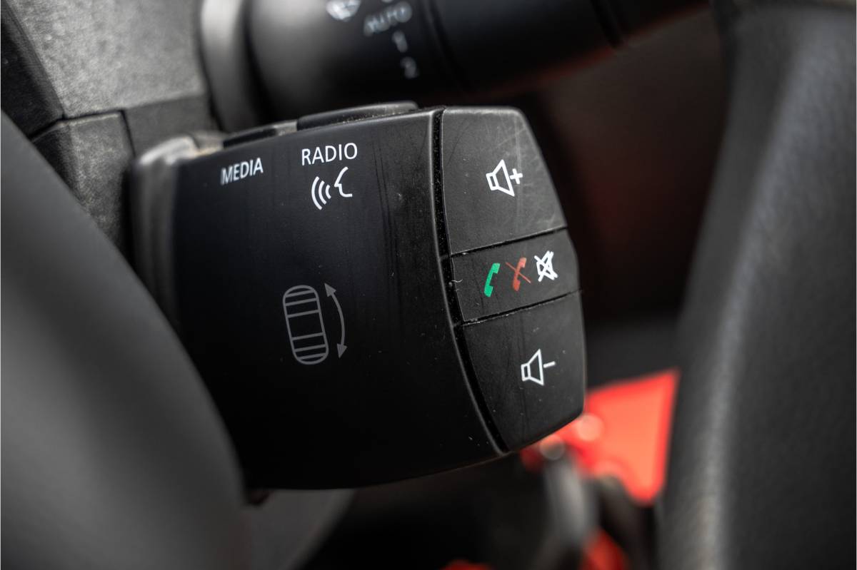 Renault Master Renault Master 2.3dCi | Bakwagen met Laadklep | LED | Carplay | Camera | Cruise