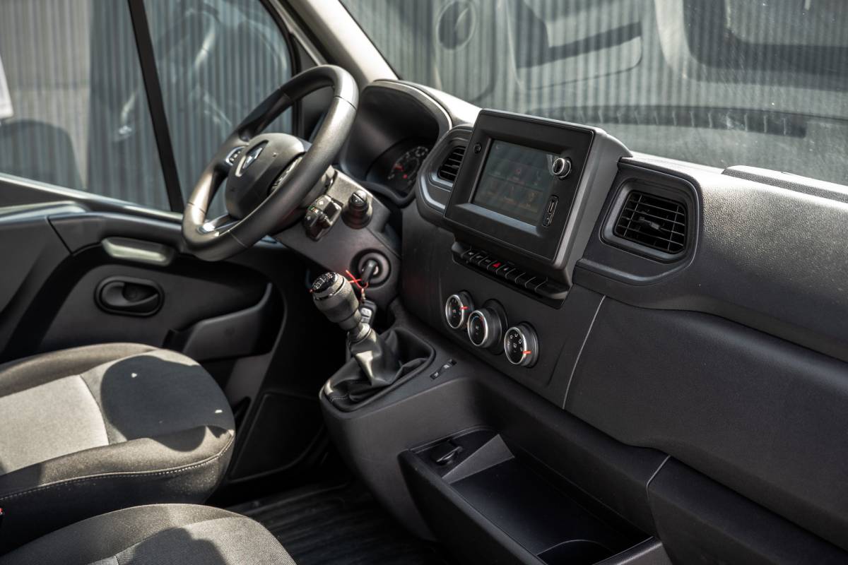 Renault Master Renault Master 2.3dCi | Bakwagen met Laadklep | LED | Carplay | Camera | Cruise