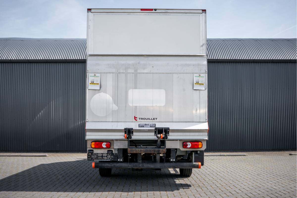 Renault Master Renault Master 2.3dCi | Bakwagen met Laadklep | LED | Carplay | Camera | Cruise