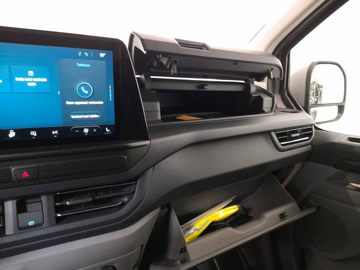 Ford Transit Custom Ford Transit Custom 320 2.0 TDCI L2H1 Limited Automaat Airco Navigatie Cruise control Trekhaak