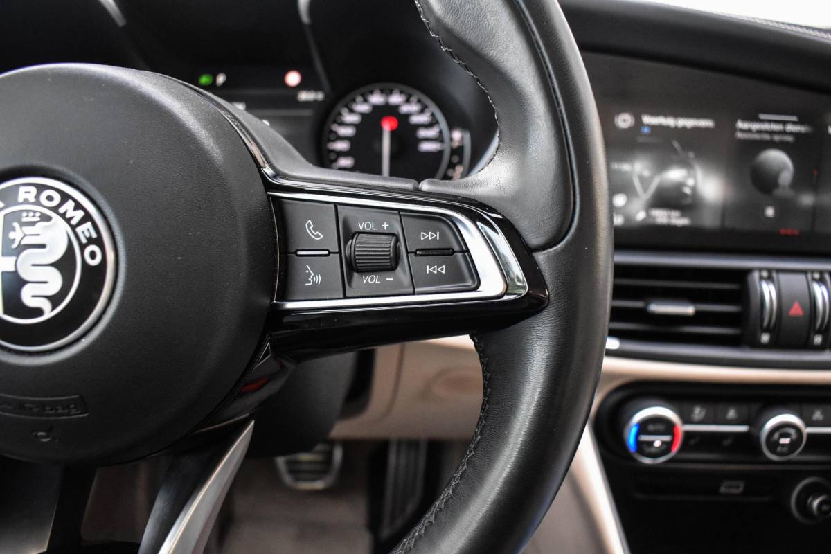 Alfa Romeo Giulia Alfa Romeo Giulia 2.2 TI Verde Visconti Leder Carplay Stoelverw.