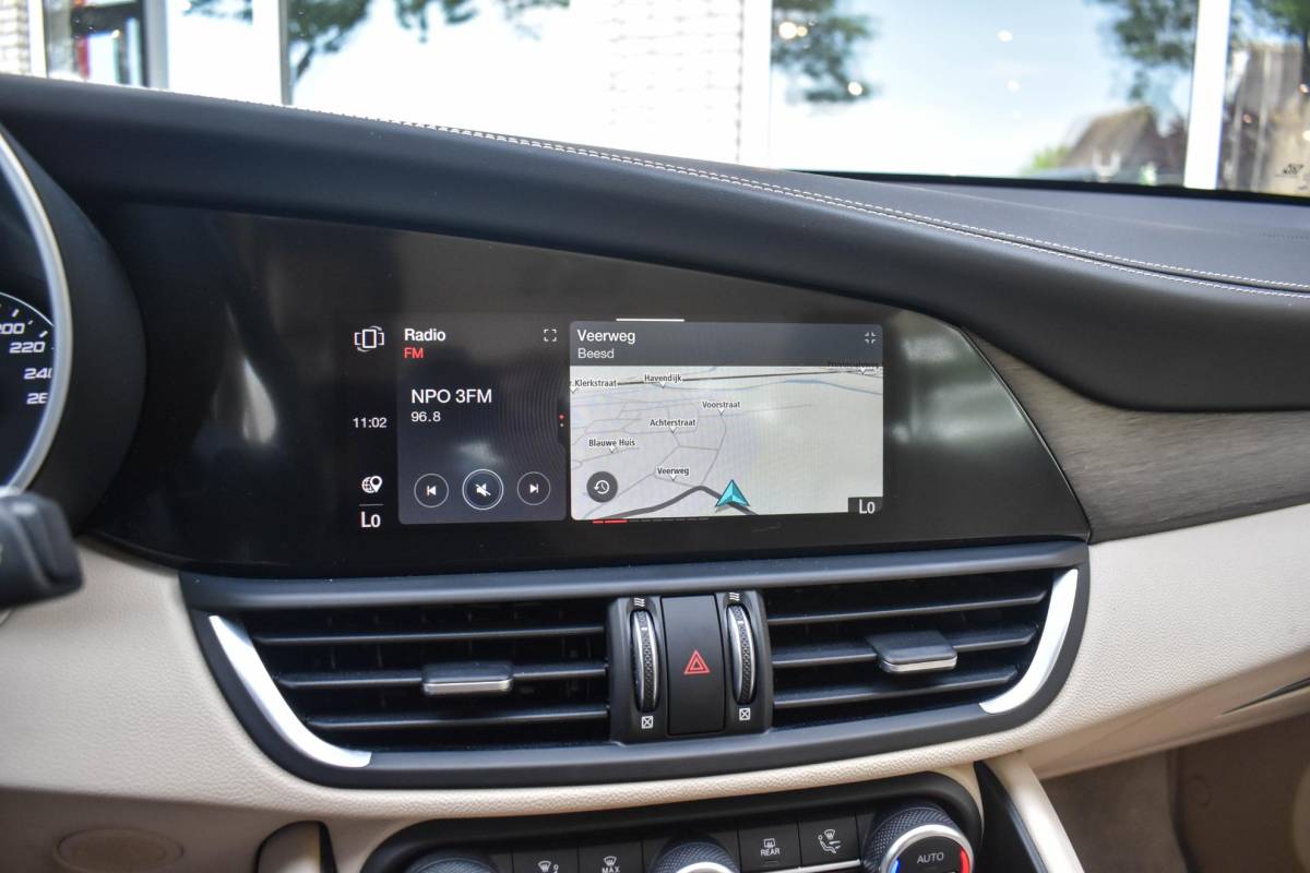 Alfa Romeo Giulia Alfa Romeo Giulia 2.2 TI Verde Visconti Leder Carplay Stoelverw.