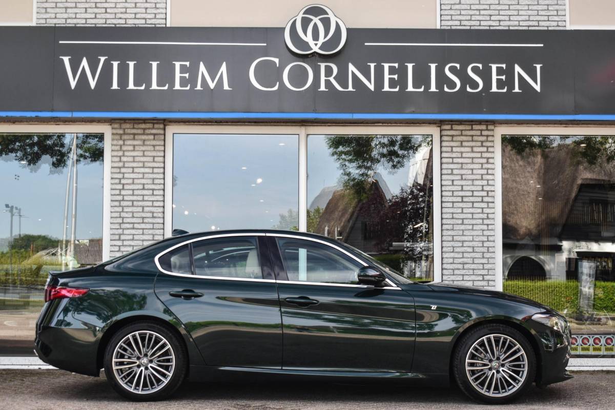 Alfa Romeo Giulia Alfa Romeo Giulia 2.2 TI Verde Visconti Leder Carplay Stoelverw.