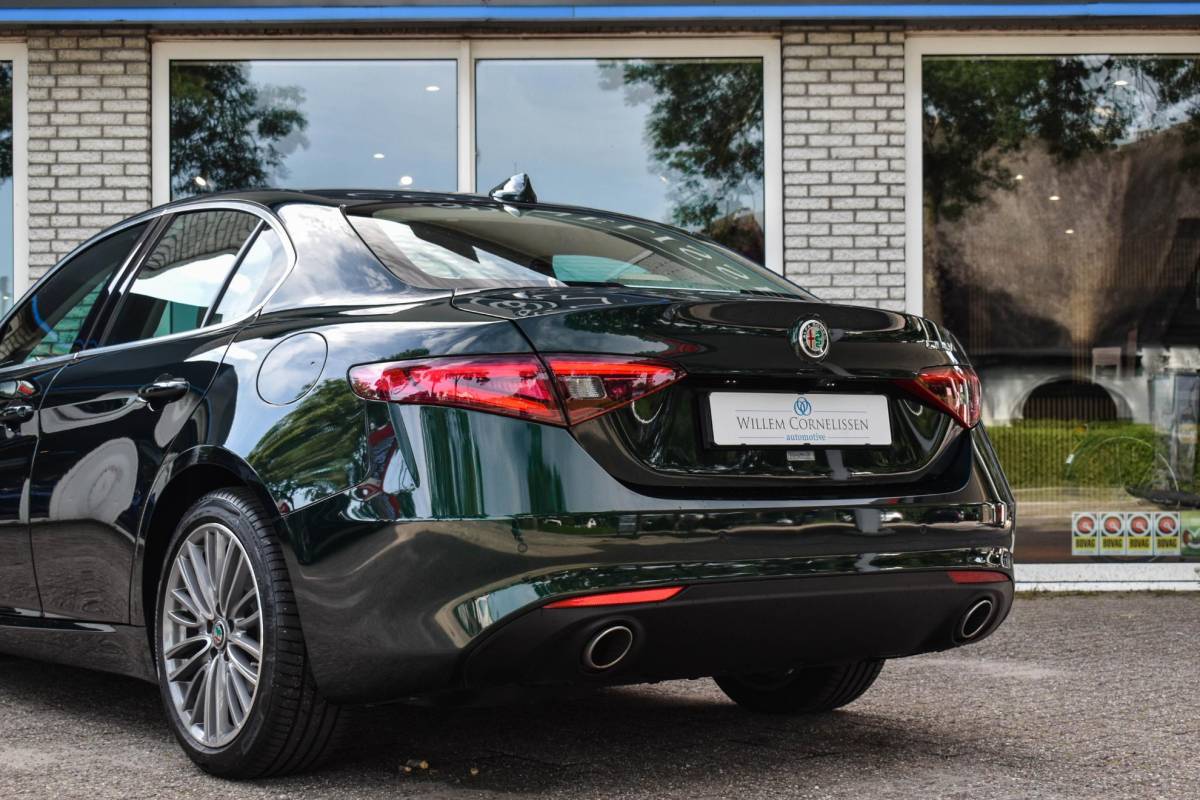 Alfa Romeo Giulia Alfa Romeo Giulia 2.2 TI Verde Visconti Leder Carplay Stoelverw.