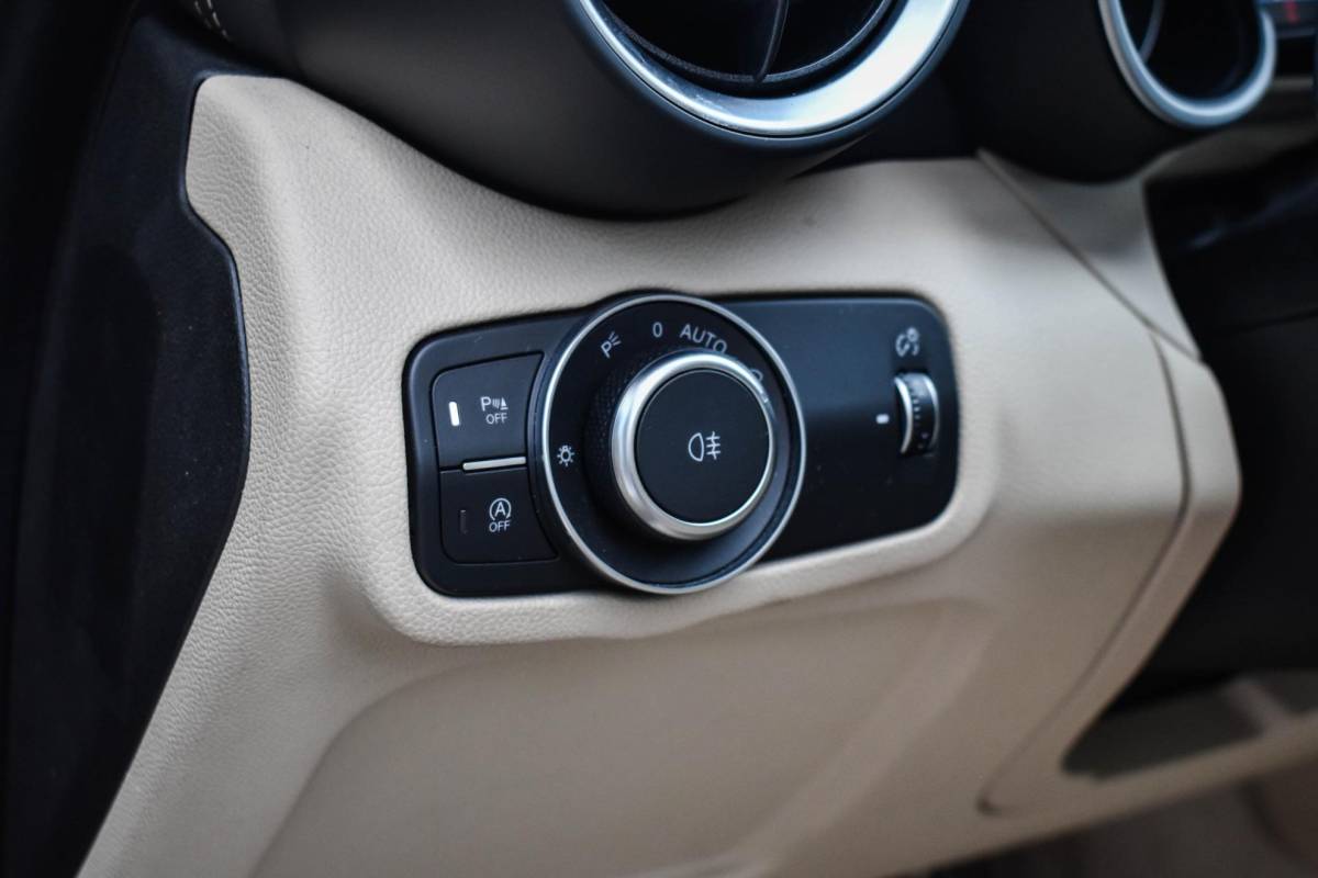 Alfa Romeo Giulia Alfa Romeo Giulia 2.2 TI Verde Visconti Leder Carplay Stoelverw.