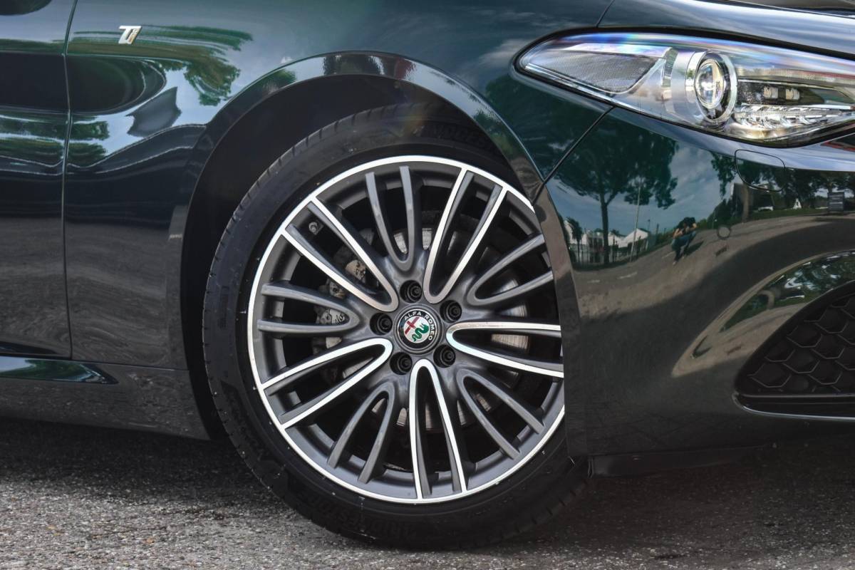 Alfa Romeo Giulia Alfa Romeo Giulia 2.2 TI Verde Visconti Leder Carplay Stoelverw.