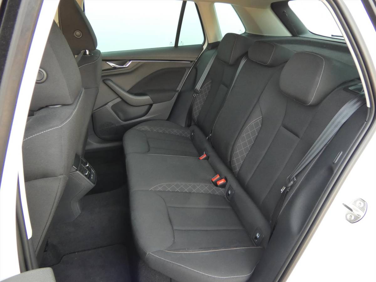 Škoda Kamiq SKODA Kamiq 1.0 TSI Greentech 110pk DSG-7 Business Edition / 39.000 KM !!!!