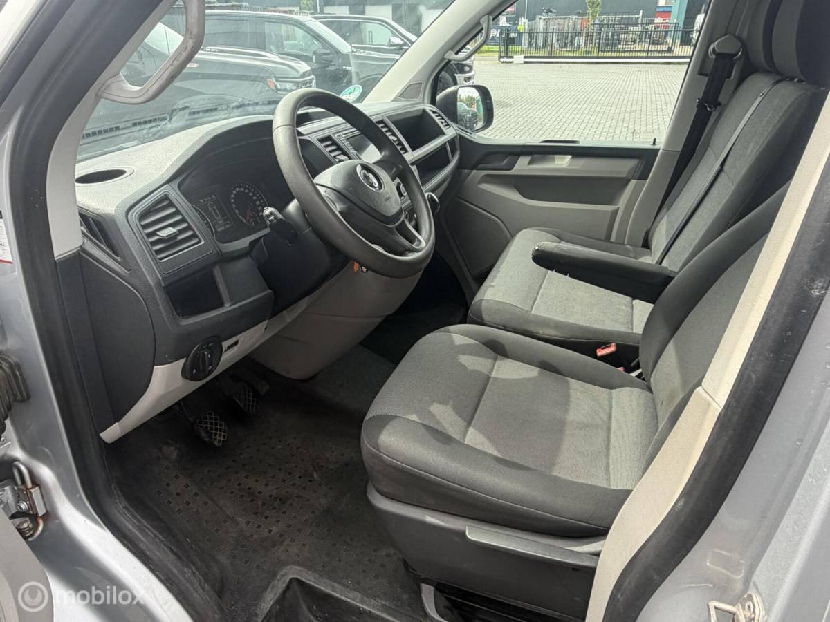 Volkswagen Transporter Volkswagen Transporter 2.0 TDI L2H1 140pk 2017