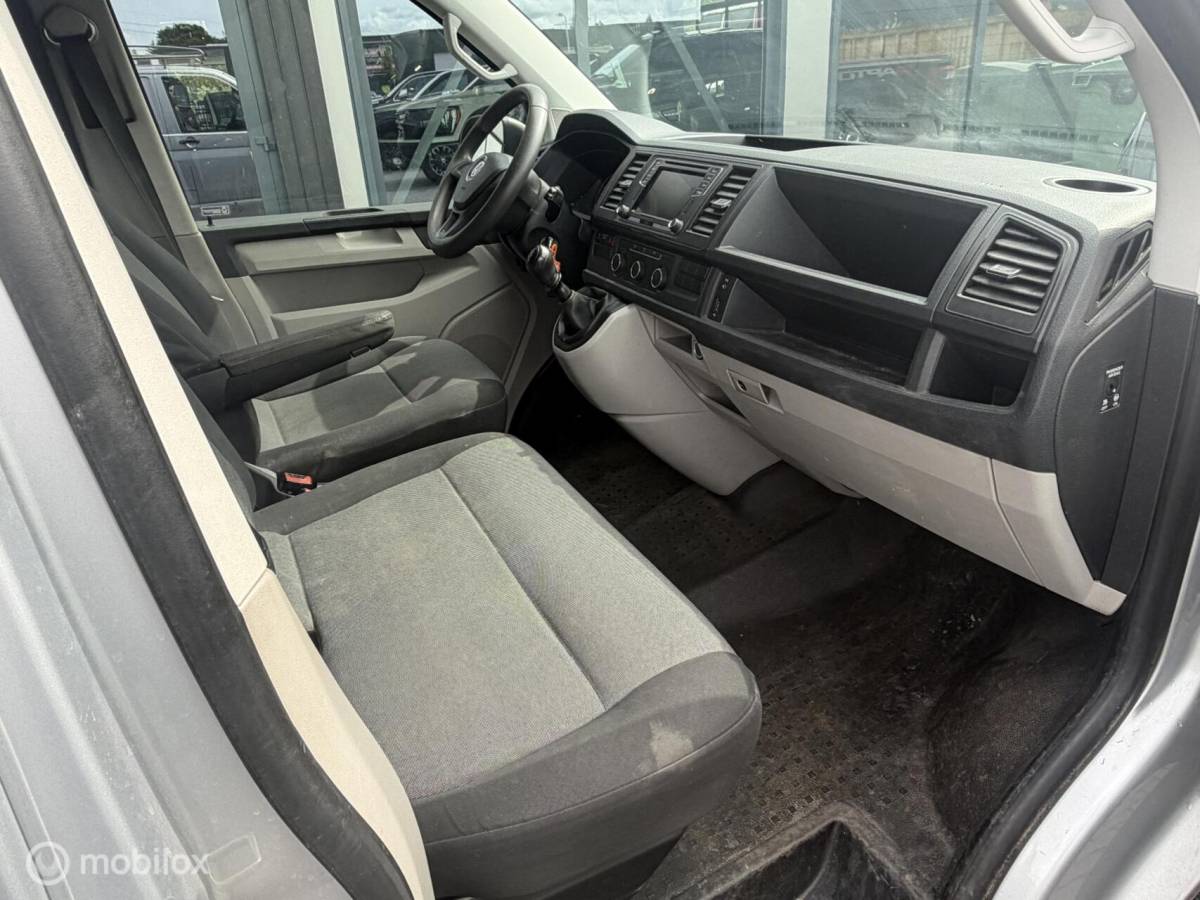 Volkswagen Transporter Volkswagen Transporter 2.0 TDI L2H1 140pk 2017