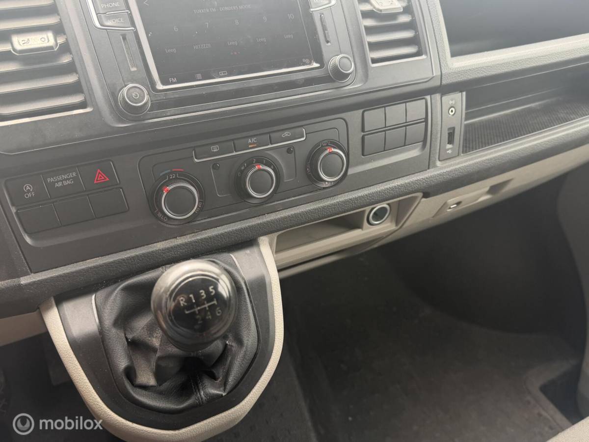 Volkswagen Transporter Volkswagen Transporter 2.0 TDI L2H1 140pk 2017