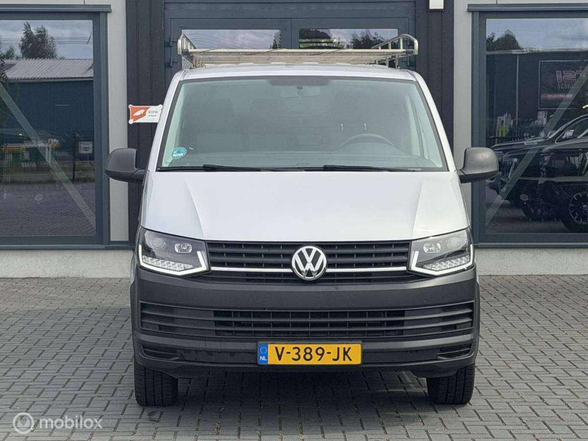 Volkswagen Transporter Volkswagen Transporter 2.0 TDI L2H1 140pk 2017