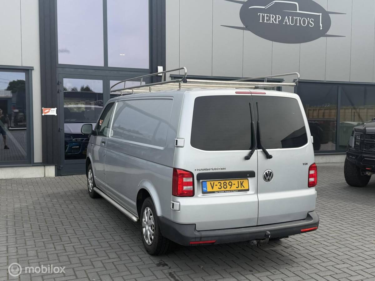 Volkswagen Transporter Volkswagen Transporter 2.0 TDI L2H1 140pk 2017