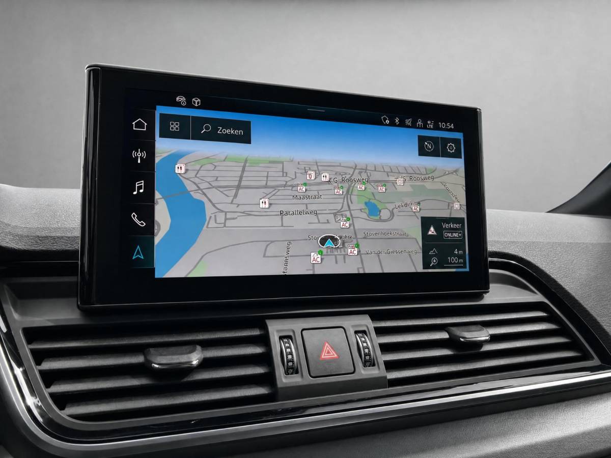 Audi Q5 Audi Q5 50 TFSIe 299PK S-tronic S Line · Panoramadak · Camera ·  Luchtvering · Apple/Android Car Play · Keyless · 20” Inch · Garantie t/m 28-05-2028 of 80000km.