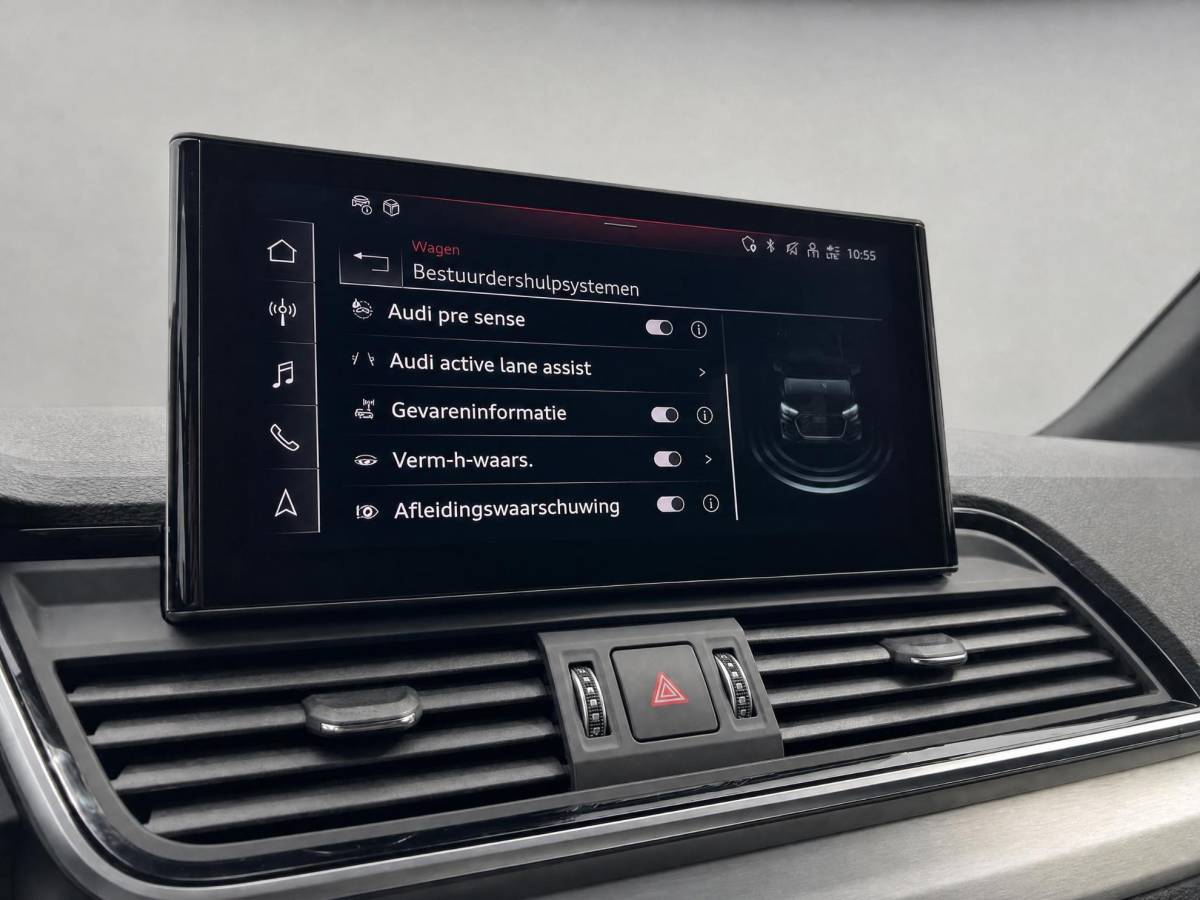 Audi Q5 Audi Q5 50 TFSIe 299PK S-tronic S Line · Panoramadak · Camera ·  Luchtvering · Apple/Android Car Play · Keyless · 20” Inch · Garantie t/m 28-05-2028 of 80000km.