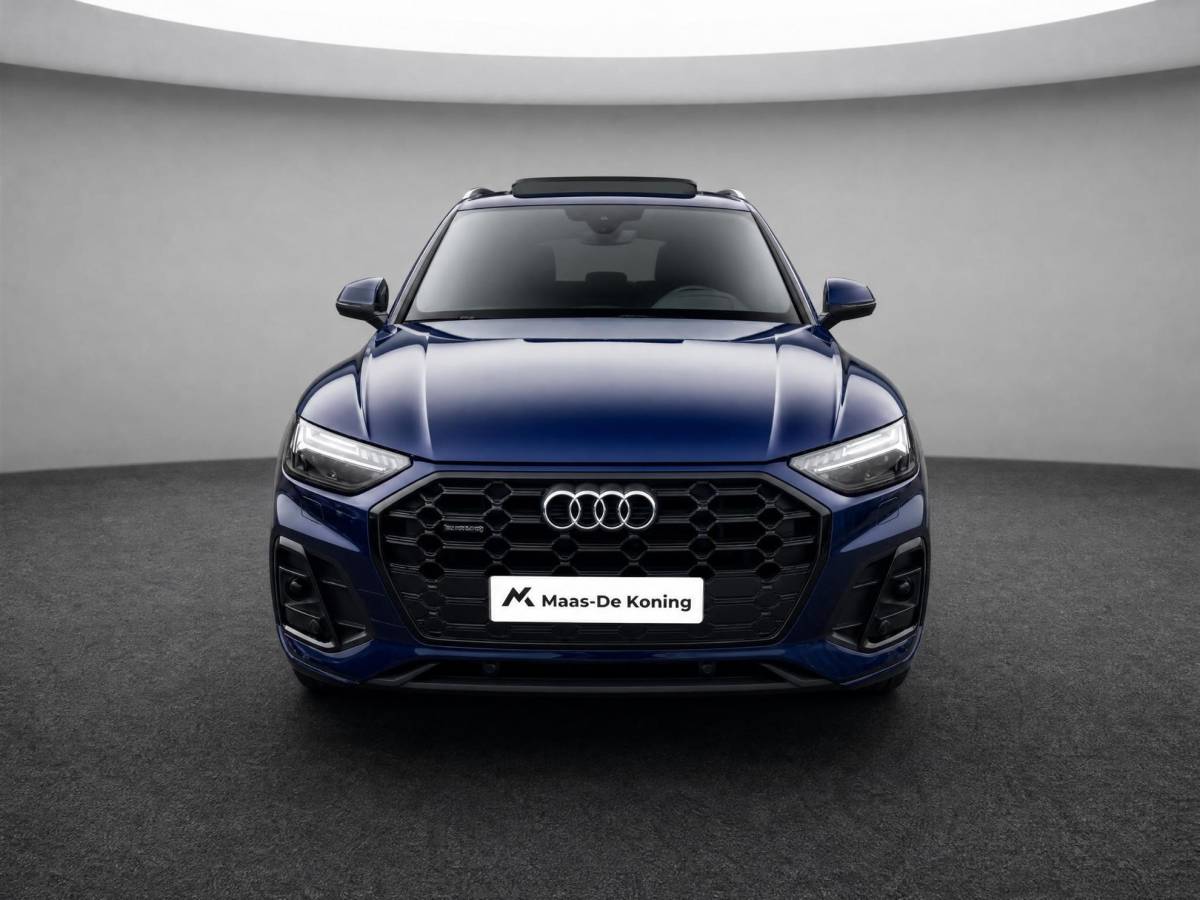 Audi Q5 Audi Q5 50 TFSIe 299PK S-tronic S Line · Panoramadak · Camera ·  Luchtvering · Apple/Android Car Play · Keyless · 20” Inch · Garantie t/m 28-05-2028 of 80000km.