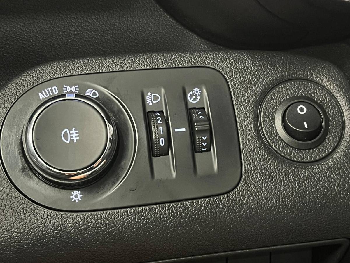 Opel Combo Opel Combo Combo 1.5 Turbo 75kW Heavy L2H1 Camera Parkeersensoren Cruise Control Airco Bluetooth