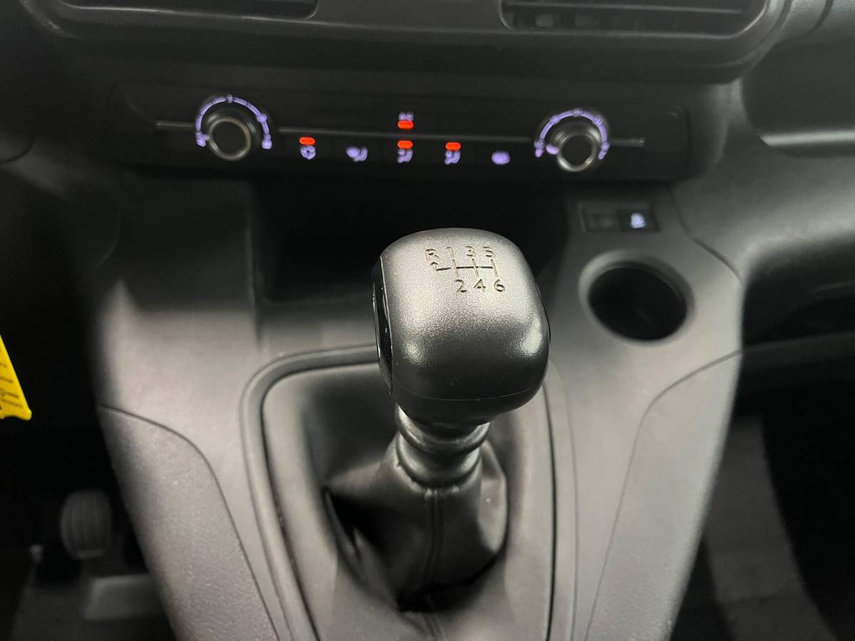 Opel Combo Opel Combo Combo 1.5 Turbo 75kW Heavy L2H1 Camera Parkeersensoren Cruise Control Airco Bluetooth
