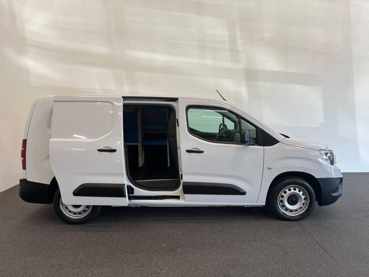 Opel Combo Opel Combo Combo 1.5 Turbo 75kW Heavy L2H1 Camera Parkeersensoren Cruise Control Airco Bluetooth