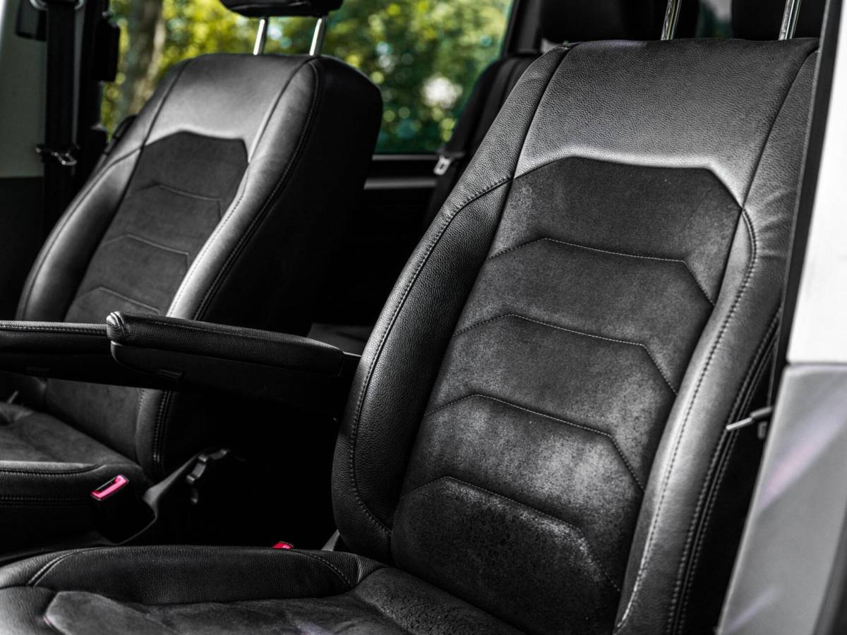 Volkswagen Transporter VW Transporter T6.1 BULLI 2.0 TDI 199PK Aut L2H1 30 DC 2x Schuifdeur Virtual Trekhaak Led CarPlay
