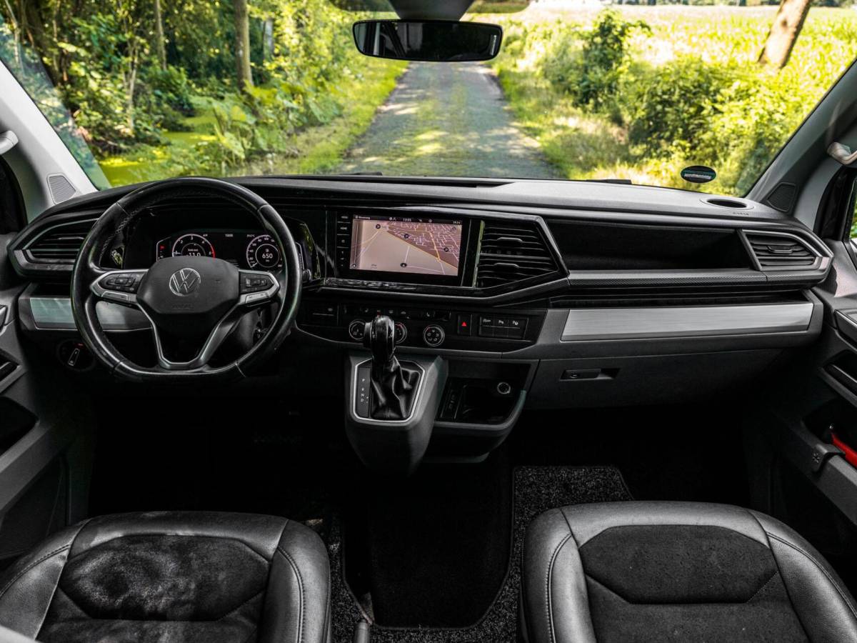 Volkswagen Transporter VW Transporter T6.1 BULLI 2.0 TDI 199PK Aut L2H1 30 DC 2x Schuifdeur Virtual Trekhaak Led CarPlay