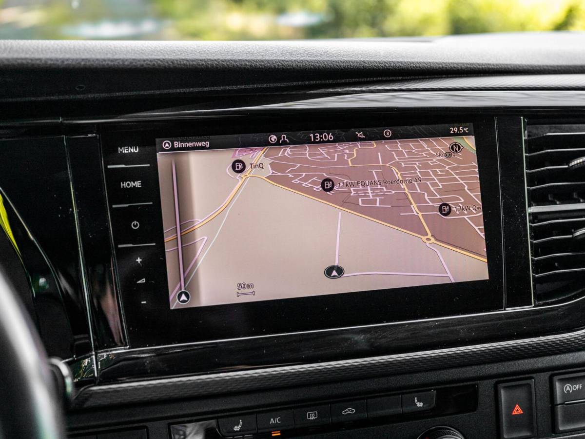 Volkswagen Transporter VW Transporter T6.1 BULLI 2.0 TDI 199PK Aut L2H1 30 DC 2x Schuifdeur Virtual Trekhaak Led CarPlay