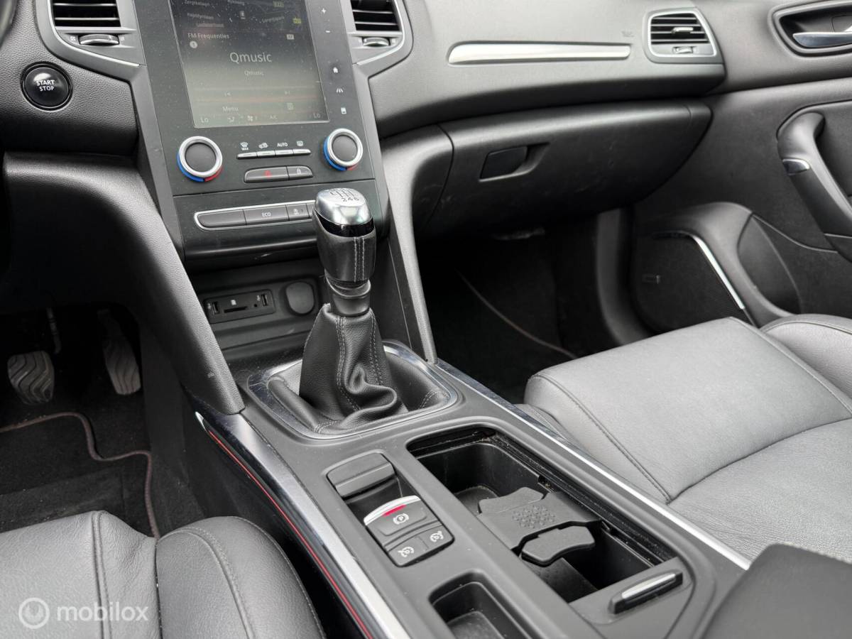 Renault Mégane Estate Renault Megane Estate 1.2 TCe Bose Pano.dak/Camera/LED/Clima