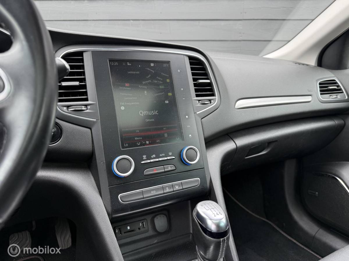Renault Mégane Estate Renault Megane Estate 1.2 TCe Bose Pano.dak/Camera/LED/Clima